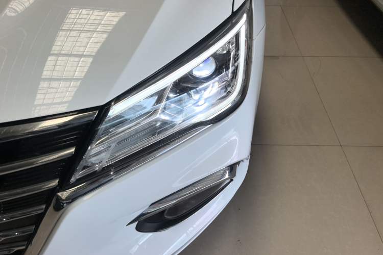 Used Roewe i5 2020 1.5L Manual 4G Connect Leehao Flagship Edition Left Front Headlight