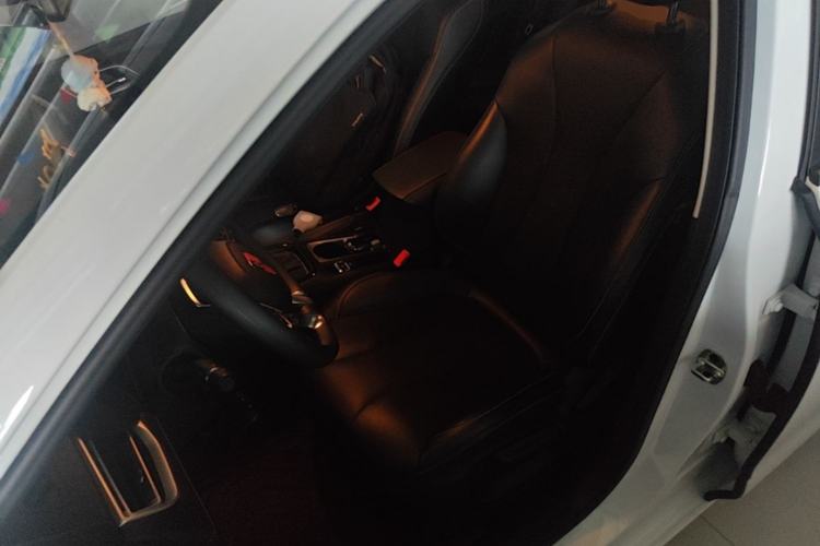 Used Roewe i5 2020 1.5L Automatic 4G Connect Luxury Flagship Edition Left Front Seat