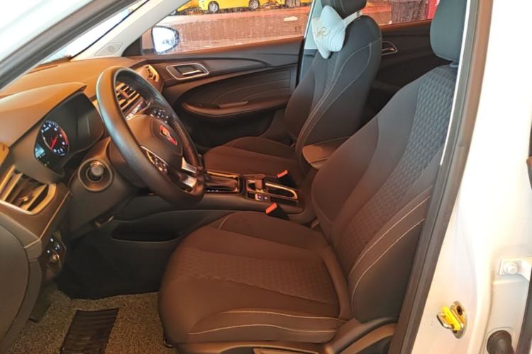 Used Roewe i5 2020 1.5L Automatic 4G Connected Linghao Edition Left Front Seat
