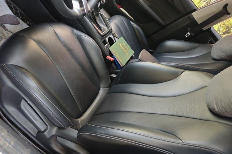 Used Roewe i5 2020 1.5L Automatic 4G Connect Luxury Flagship Edition Left Front Seat