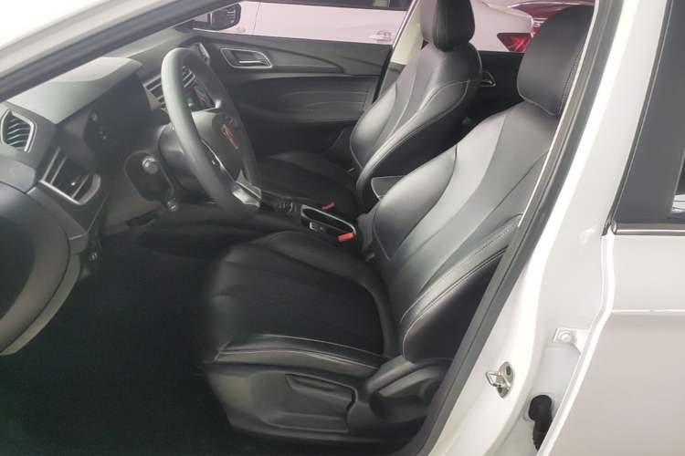 Used Roewe i5 2020 1.5L Automatic 4G Connect Luxury Flagship Edition Left Front Seat