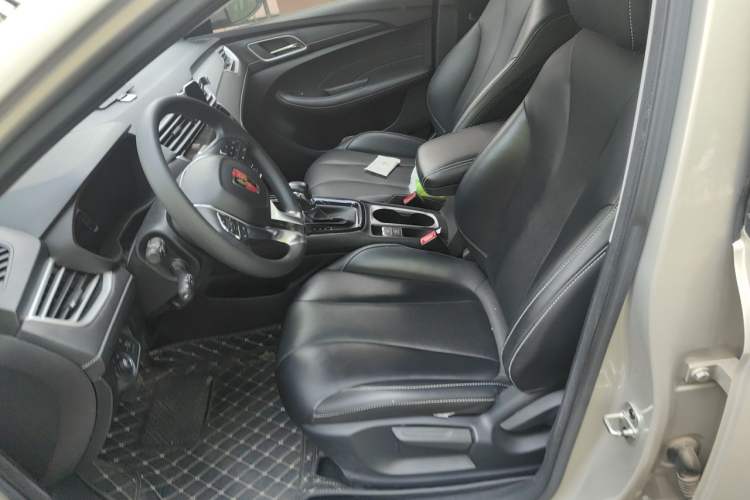 Used Roewe i5 2020 1.5L Automatic 4G Connect Luxury Flagship Edition Left Front Seat