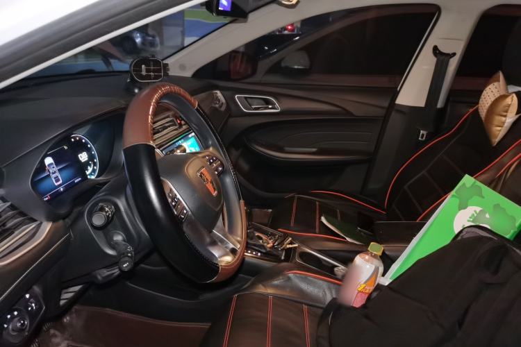 Used Roewe i5 2020 1.5L Automatic 4G Connect Luxury Flagship Edition Left Front Seat
