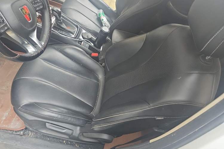 Used Roewe i5 2020 1.5L Automatic 4G Connect Luxury Flagship Edition Left Front Seat