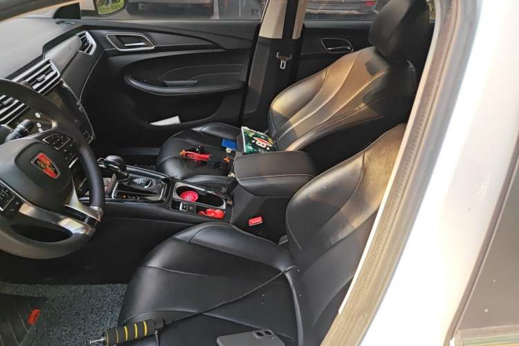 Used Roewe i5 2020 1.5L Automatic 4G Connect Luxury Flagship Edition Left Front Seat