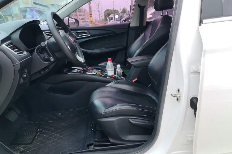 Used Roewe i5 2020 1.5L Automatic 4G Connect Luxury Flagship Edition Left Front Seat