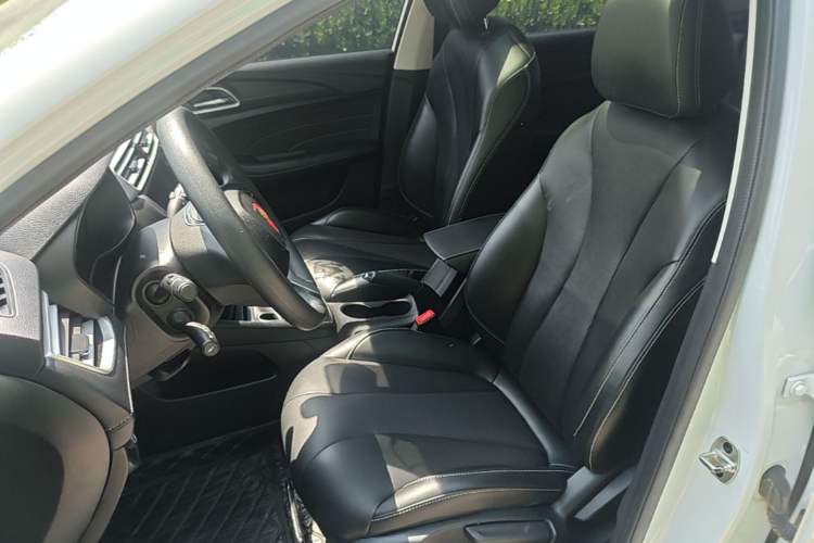 Used Roewe i5 2020 1.5L Manual 4G Connect Leehao Flagship Edition Left Front Seat