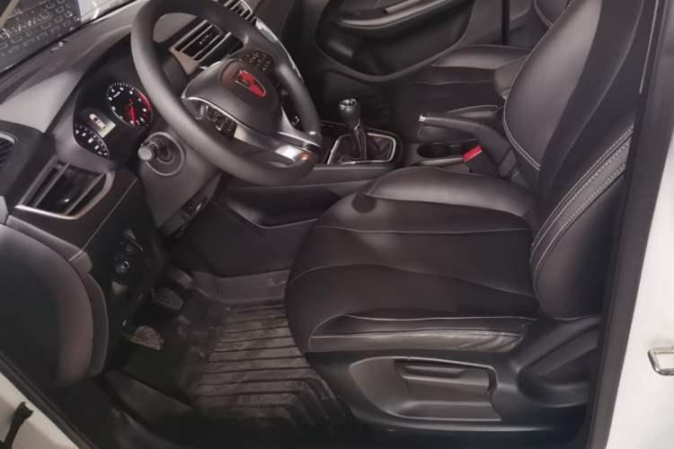 Used Roewe i5 2020 1.5L Manual 4G Connect Luxury Edition Left Front Seat