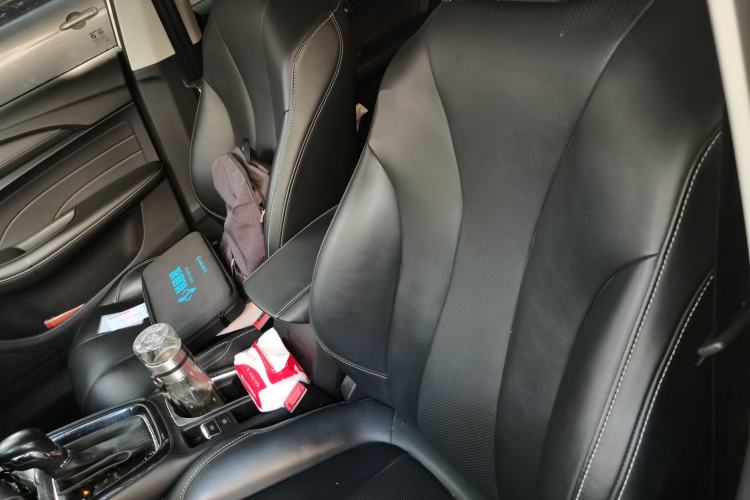 Used Roewe i5 2020 1.5L Automatic 4G Connect Luxury Flagship Edition Left Front Seat