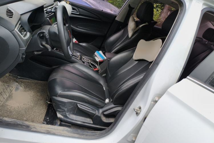 Used Roewe i5 2020 1.5L Automatic 4G Connect Luxury Flagship Edition Left Front Seat