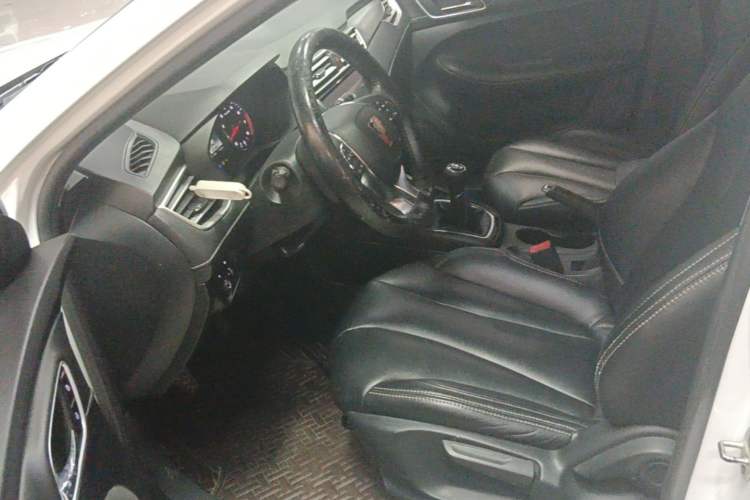 Used Roewe i5 2020 1.5L Manual 4G Connect Luxury Edition Left Front Seat