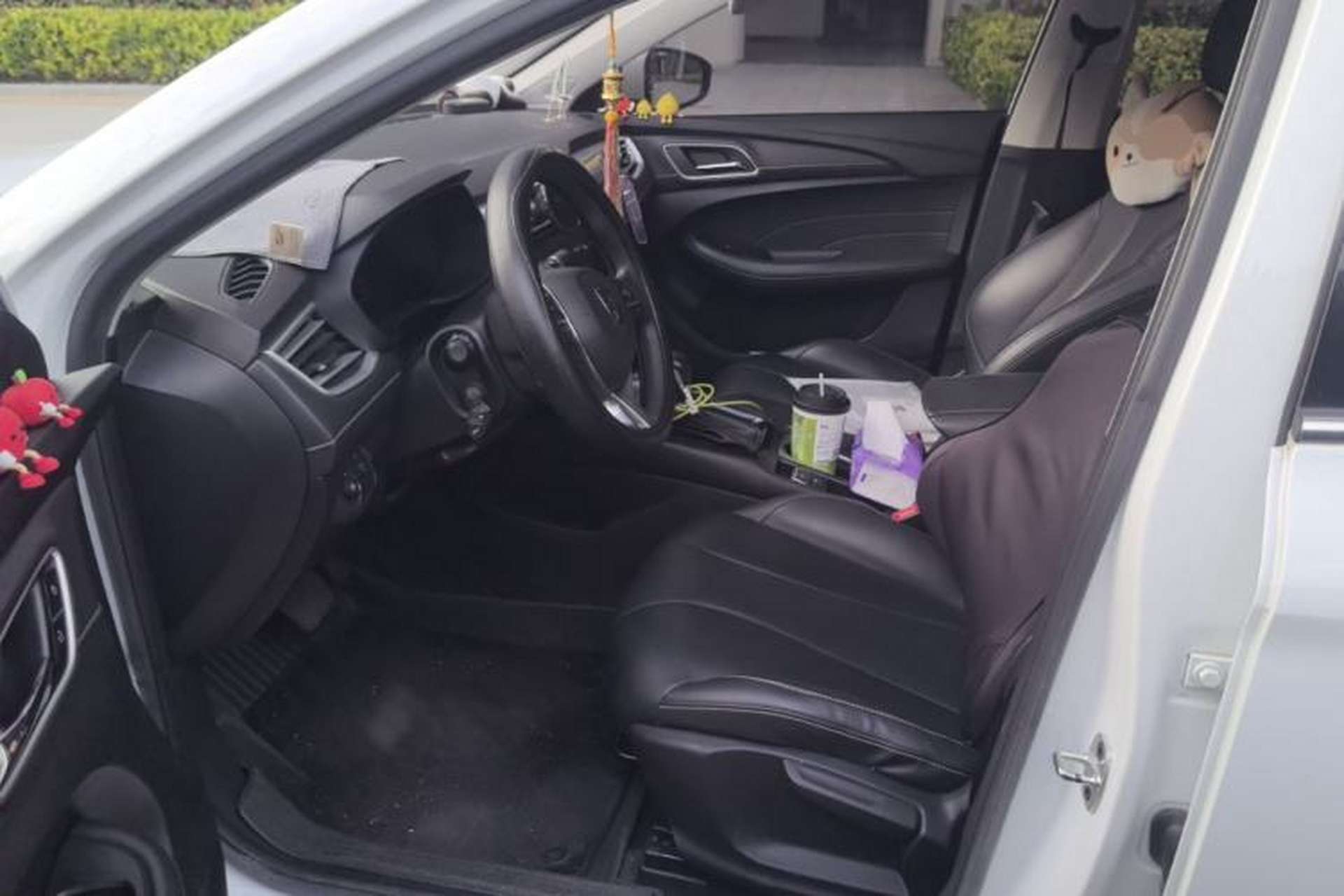 Used Roewe i5 2020 1.5L Automatic 4G Connect Luxury Flagship Edition Left Front Seat