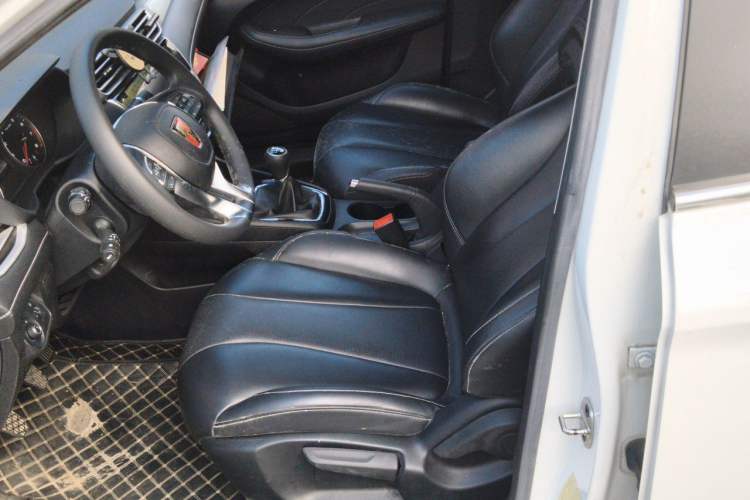 Used Roewe i5 2020 1.5L Manual 4G Connect Leehao Flagship Edition Left Front Seat