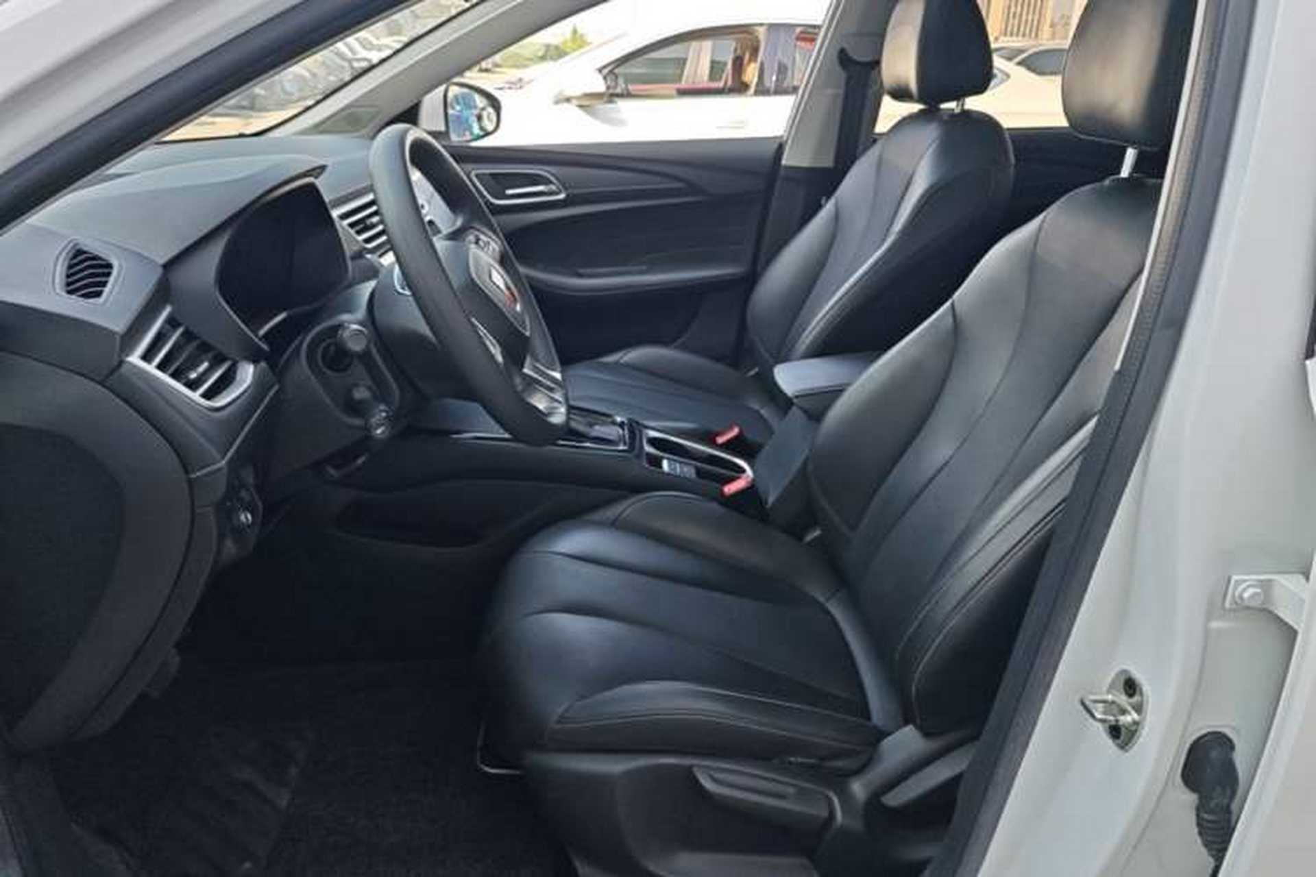 Used Roewe i5 2020 1.5L Automatic 4G Connect Luxury Flagship Edition Left Front Seat