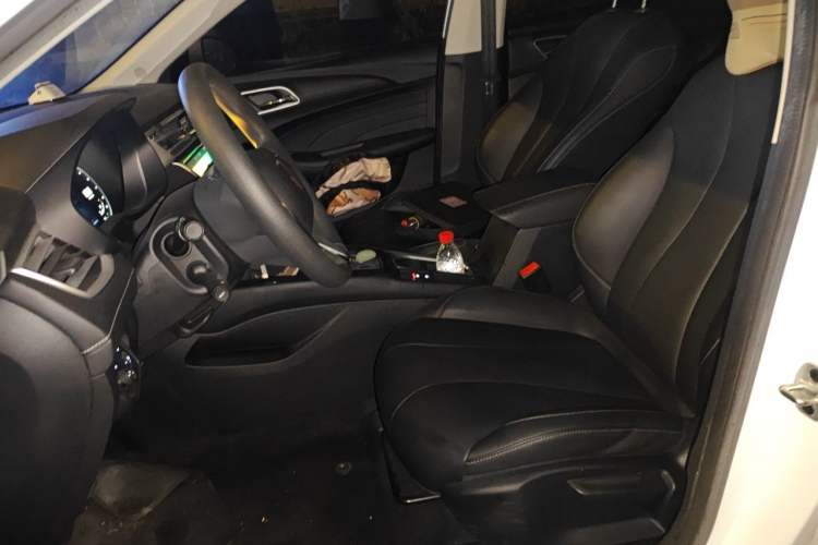 Used Roewe i5 2020 1.5L Automatic 4G Connect Luxury Flagship Edition Left Front Seat