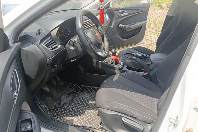 Used Roewe i5 2020 1.5L Manual 4G Connect Luxury Edition Left Front Seat