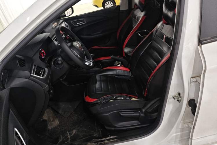 Used Roewe i5 2020 1.5L Manual 4G Connect Luxury Edition Left Front Seat