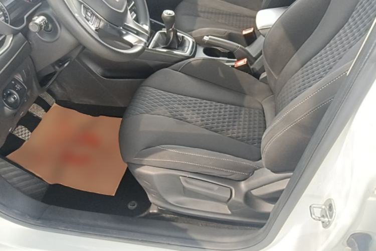 Used Roewe i5 2020 1.5L Manual 4G Connect Luxury Edition Left Front Seat