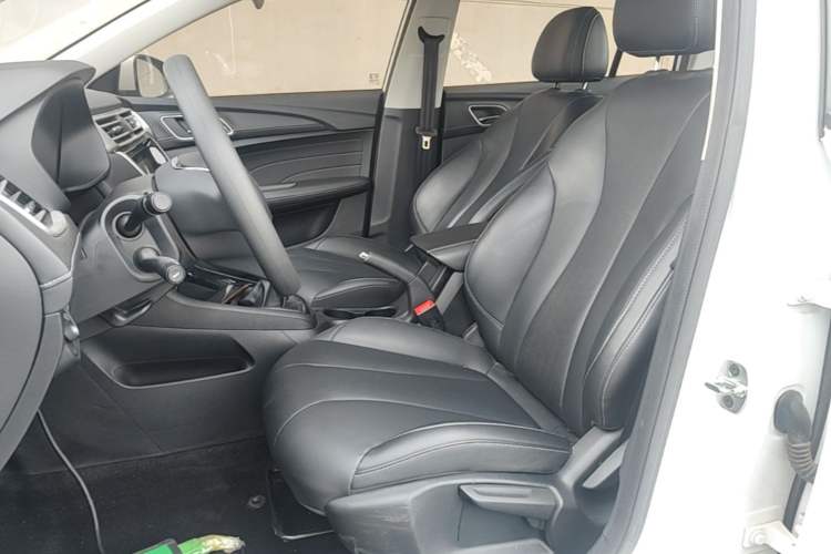 Used Roewe i5 2020 1.5L Manual 4G Connect Leehao Flagship Edition Left Front Seat