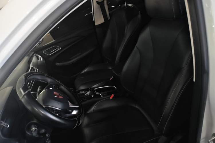 Used Roewe i5 2020 1.5L Automatic 4G Connect Luxury Flagship Edition Left Front Seat