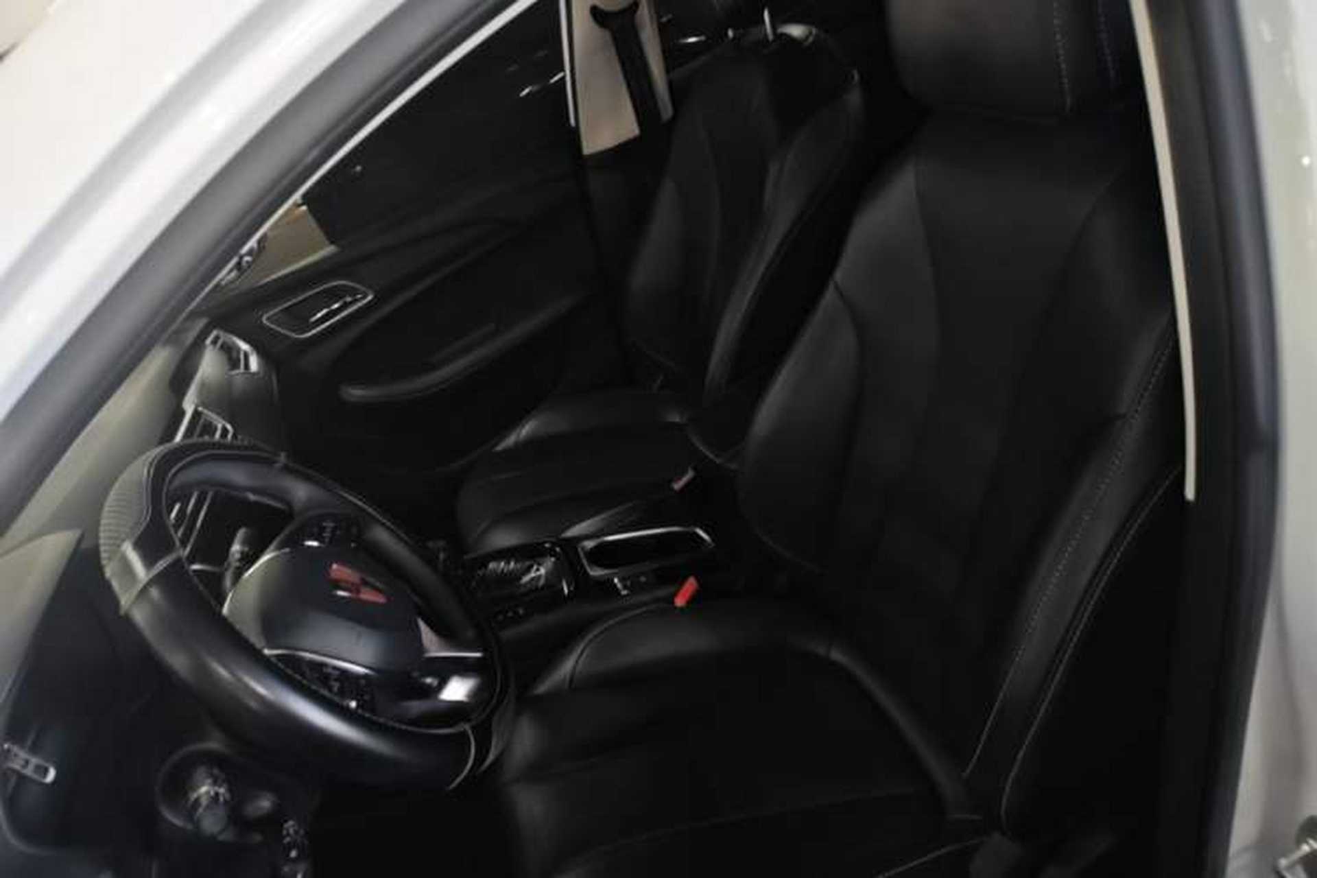 Used Roewe i5 2020 1.5L Automatic 4G Connect Luxury Flagship Edition Left Front Seat