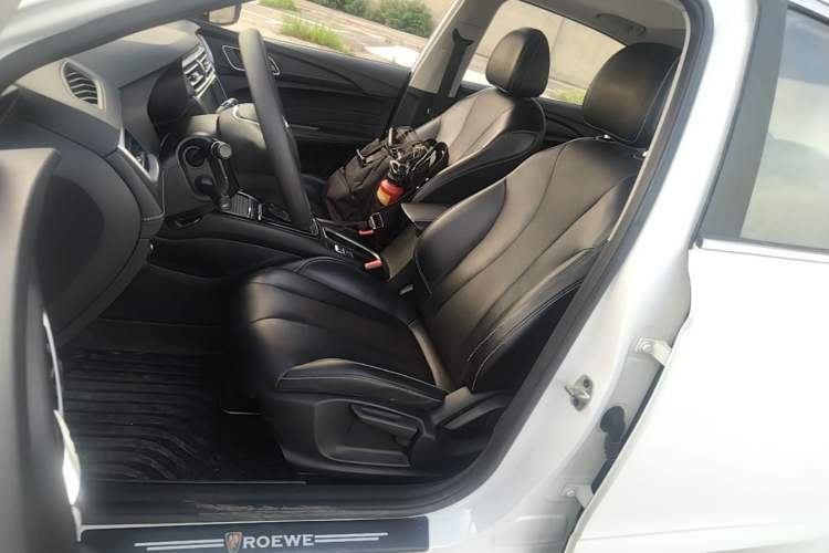 Used Roewe i5 2020 1.5L Automatic 4G Connect Luxury Flagship Edition Left Front Seat