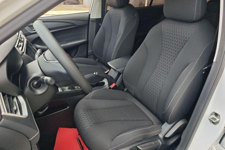 Used Roewe i5 2020 1.5L Manual 4G Connect Luxury Edition Left Front Seat