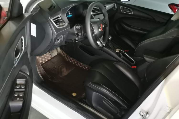 Used Roewe i5 2020 1.5L Automatic 4G Connect Luxury Flagship Edition Left Front Seat