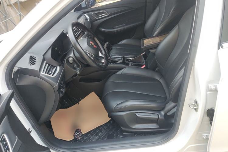 Used Roewe i5 2020 1.5L Automatic 4G Connect Luxury Flagship Edition Left Front Seat