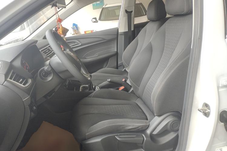 Used Roewe i5 2020 1.5L Manual 4G Connect Luxury Edition Left Front Seat