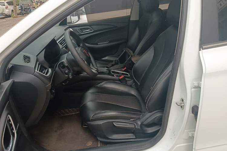 Used Roewe i5 2020 1.5L Automatic 4G Connect Luxury Flagship Edition Left Front Seat