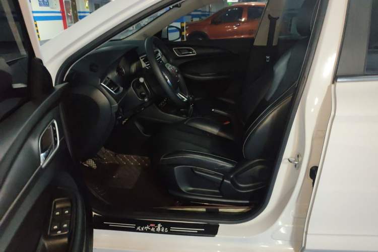 Used Roewe i5 2020 1.5L Manual 4G Connect Leehao Flagship Edition Left Front Seat