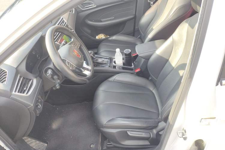 Used Roewe i5 2020 1.5L Automatic 4G Connect Luxury Flagship Edition Left Front Seat