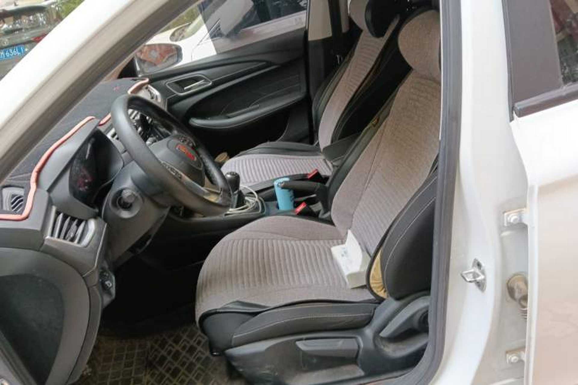Used Roewe i5 2020 1.5L Manual 4G Connect Luxury Edition Left Front Seat