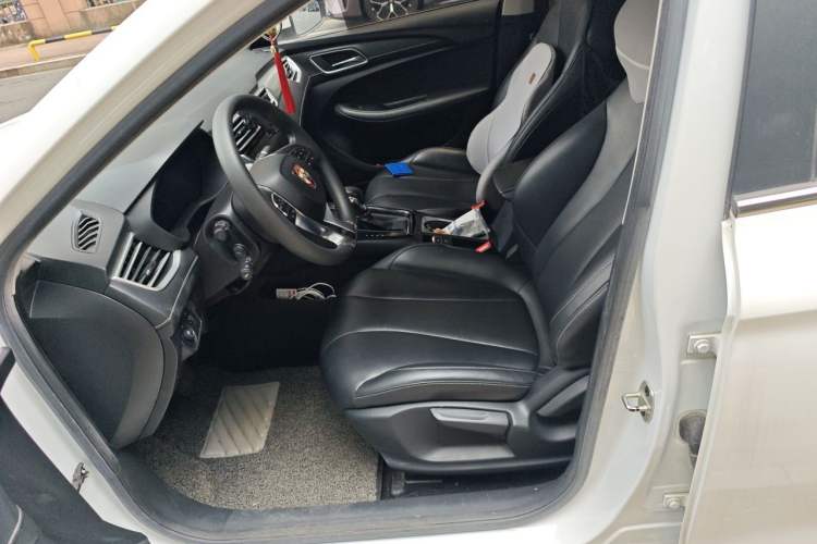 Used Roewe i5 2020 1.5L Automatic 4G Connect Luxury Flagship Edition Left Front Seat