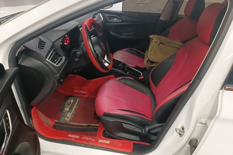 Used Roewe i5 2020 1.5L Automatic 4G Connected Linghao Edition Left Front Seat