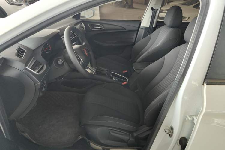 Used Roewe i5 2020 1.5L Automatic 4G Connected Linghao Edition Left Front Seat