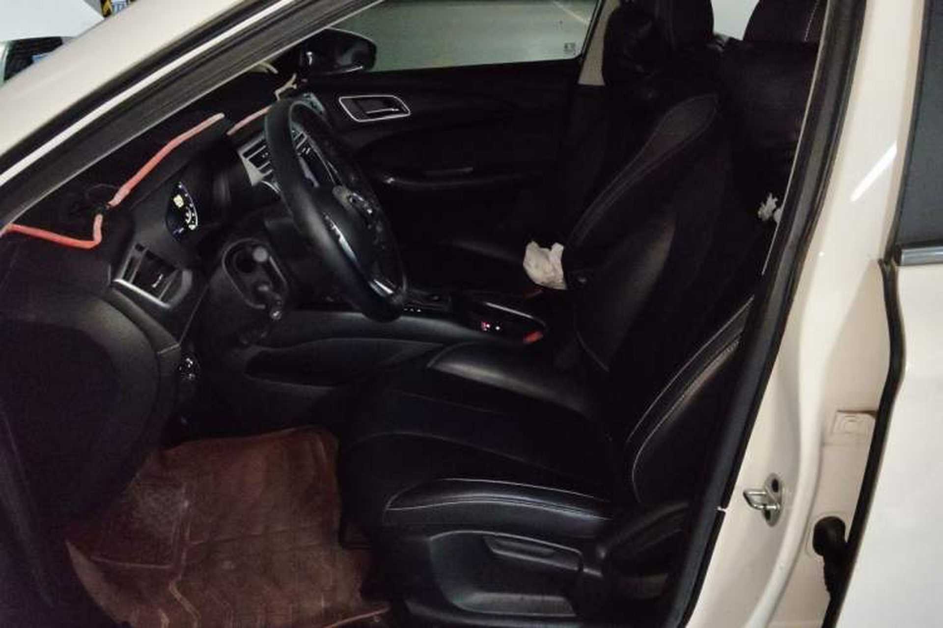 Used Roewe i5 2020 1.5L Automatic 4G Connect Luxury Flagship Edition Left Front Seat