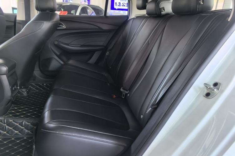 Used Roewe i5 2020 1.5L Manual 4G Connect Leehao Flagship Edition Left Rear Seat