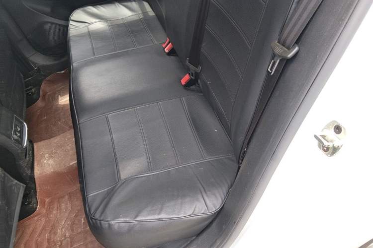 Used Roewe i5 2020 1.5L Manual 4G Connect Luxury Edition Left Rear Seat