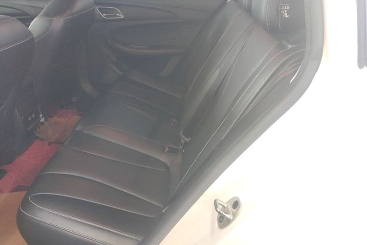 Used Roewe i5 2020 1.5L Automatic 4G Connect Luxury Flagship Edition Left Rear Seat
