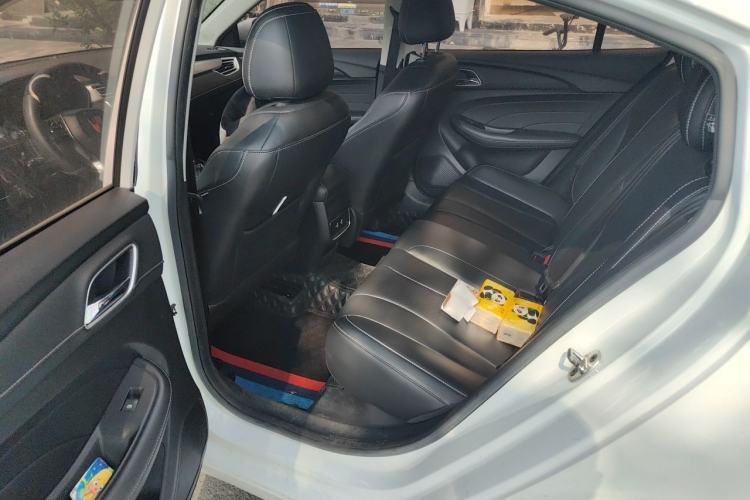 Used Roewe i5 2020 1.5L Automatic 4G Connect Luxury Flagship Edition Left Rear Seat