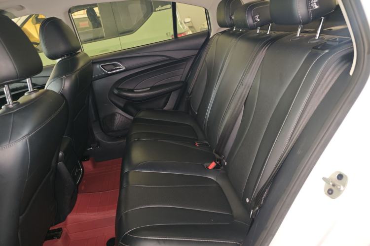 Used Roewe i5 2020 1.5L Automatic 4G Connect Luxury Flagship Edition Left Rear Seat