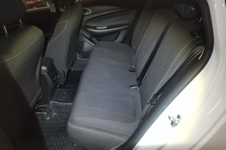 Used Roewe i5 2020 1.5L Automatic 4G Connected Linghao Edition Left Rear Seat