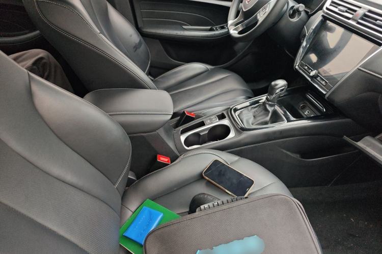 Used Roewe i5 2020 1.5L Automatic 4G Connect Luxury Flagship Edition Left Rear Seat