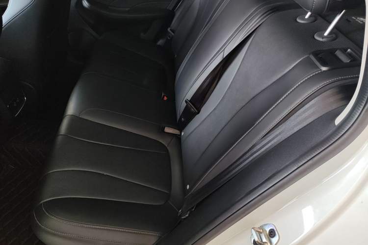 Used Roewe i5 2020 1.5L Manual 4G Connect Leehao Flagship Edition Left Rear Seat