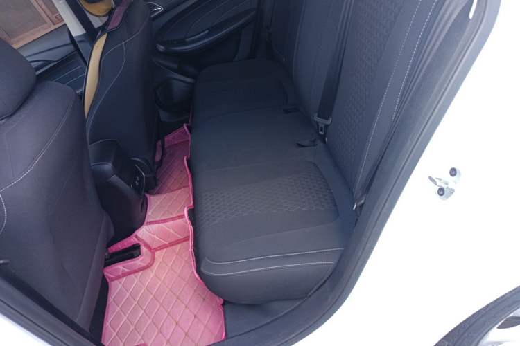 Used Roewe i5 2020 1.5L Manual 4G Connect Luxury Edition Left Rear Seat