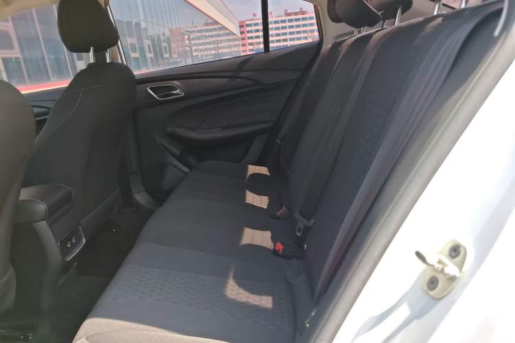 Used Roewe i5 2020 1.5L Manual 4G Connect Luxury Edition Left Rear Seat