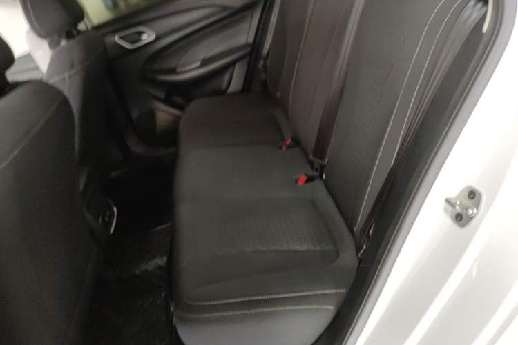 Used Roewe i5 2020 1.5L Manual 4G Connect Luxury Edition Left Rear Seat