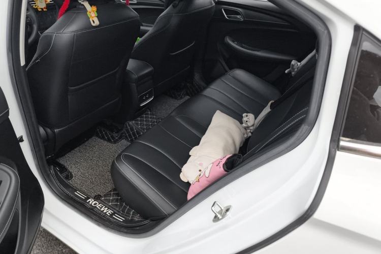 Used Roewe i5 2020 1.5L Manual 4G Connect Leehao Flagship Edition Left Rear Seat